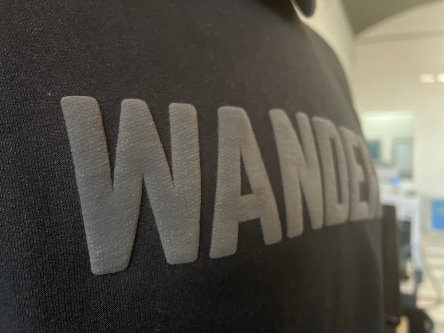 WANDER sweatshirt